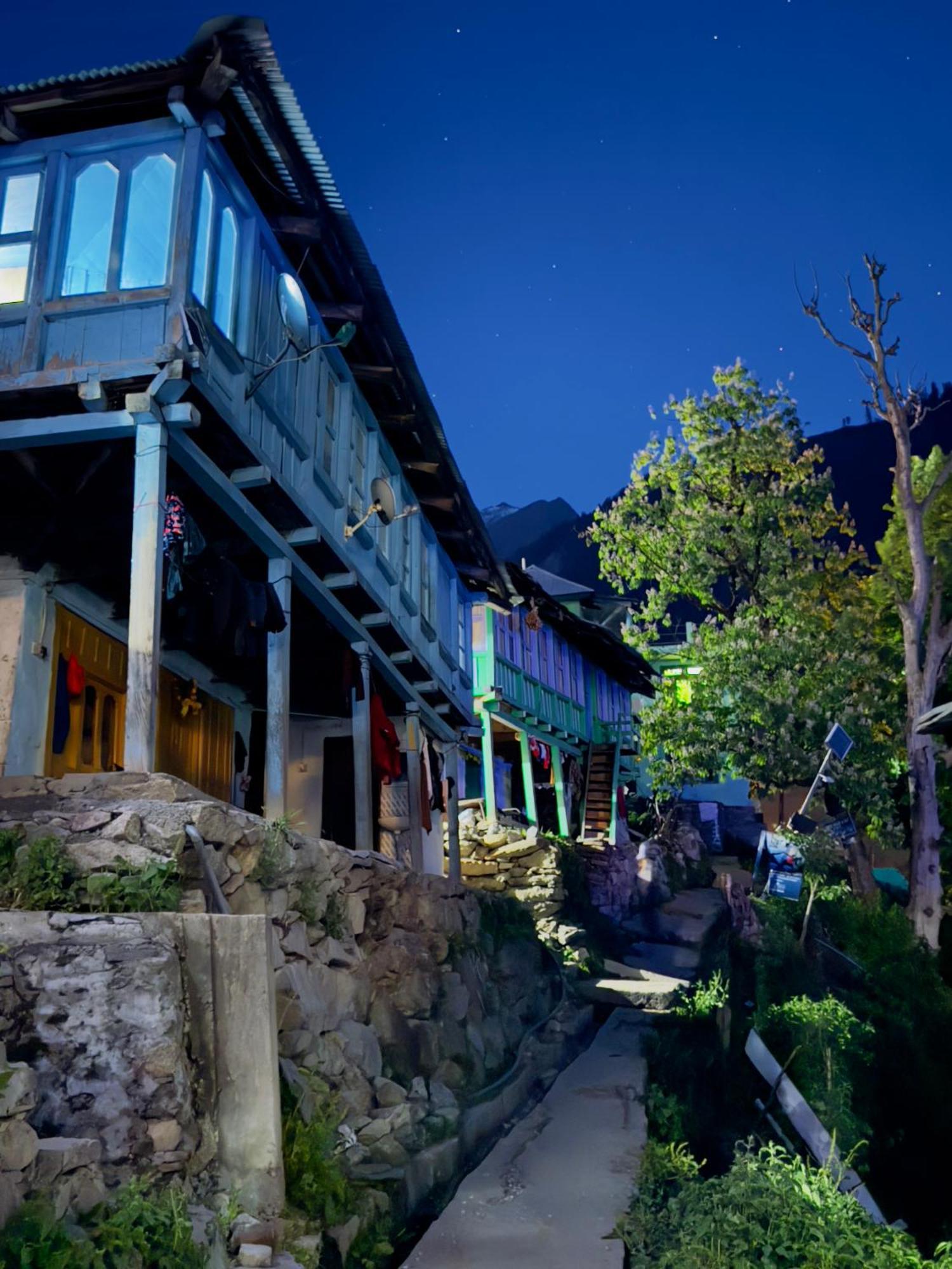 Yellowjackets Hostel Tosh 외부 사진